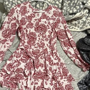 Very comfortable. Wore to CMA fest w boots.